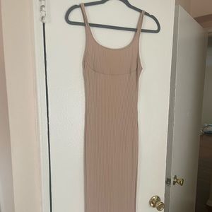 Fleur de mal bodycon dress. MIDI dress